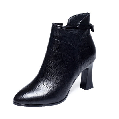 Bottines Mode  – Silhouette Élancée et Détails Premium